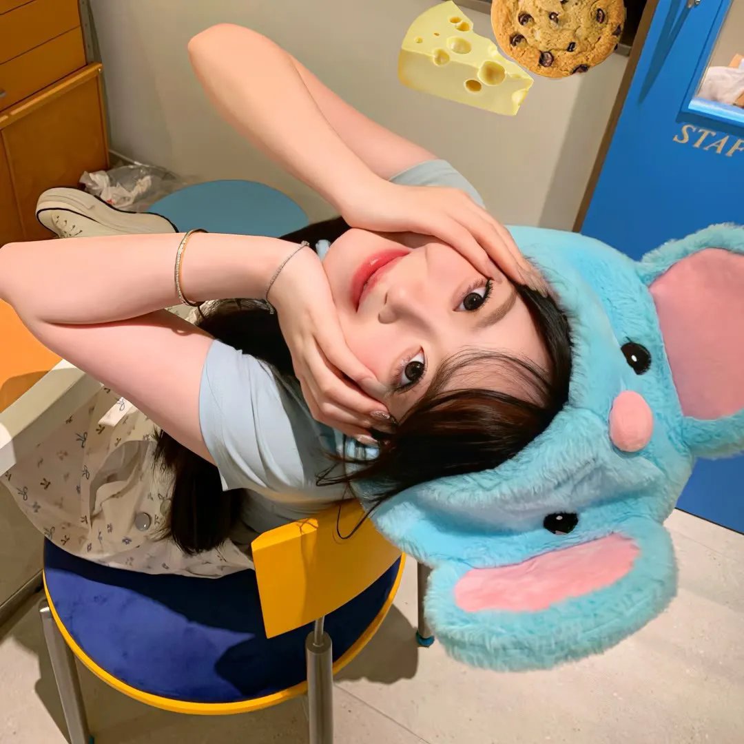 不是挥手而是溺水